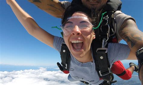 what does skydiving feel like